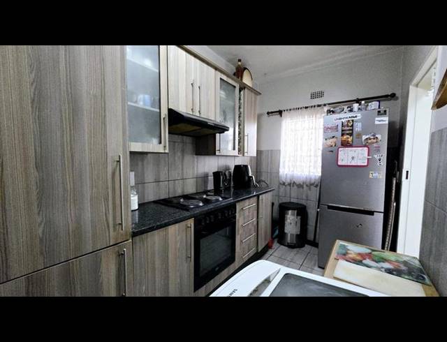 2 BEDROOM APARTMENT FOR SALE IN RANDHART